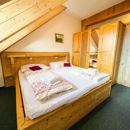 Sova Hotel&restaurant 게스트하우스 3*